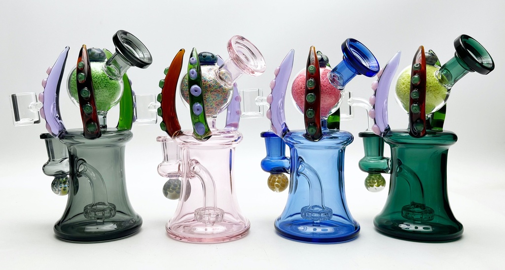 6" Glow in the Dark Ball w/ Tantacles 